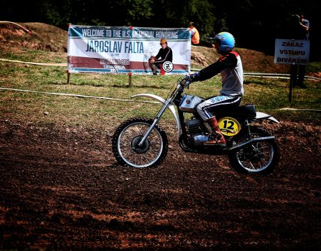 Dobřany (11. 10. 2025) ....... MX Kids ....... ZÁVODY (2025) (sumavskyamatercup.cz)